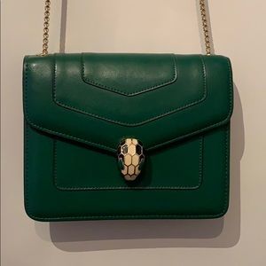 Green crossbody/evening bag with snack clasp